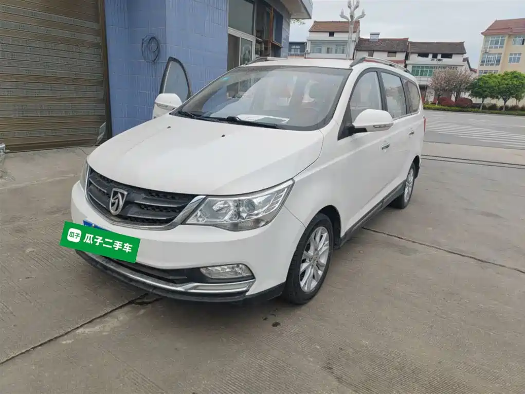 Фото 1 - Baojun 730