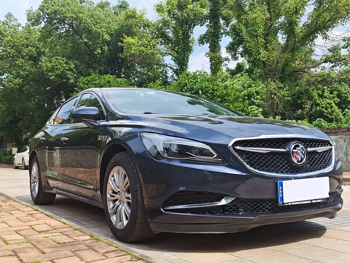 Buick LaCrosse 2018 Model 20T Elite Edition фото 3