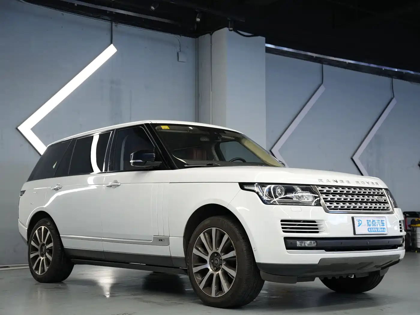 Land Rover Range Rover 2016 5.0 SC V8 AB Ultimate Autobiography LWB фото 3