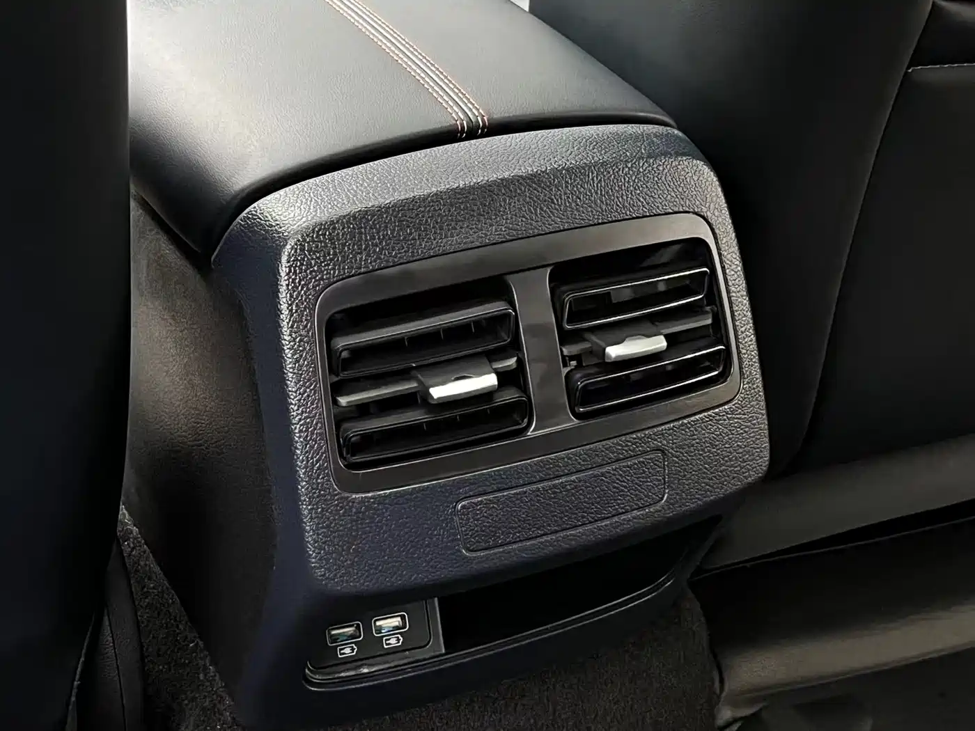 BYD Qin PLUS 2021 DM-i 55KM Flagship фото 19