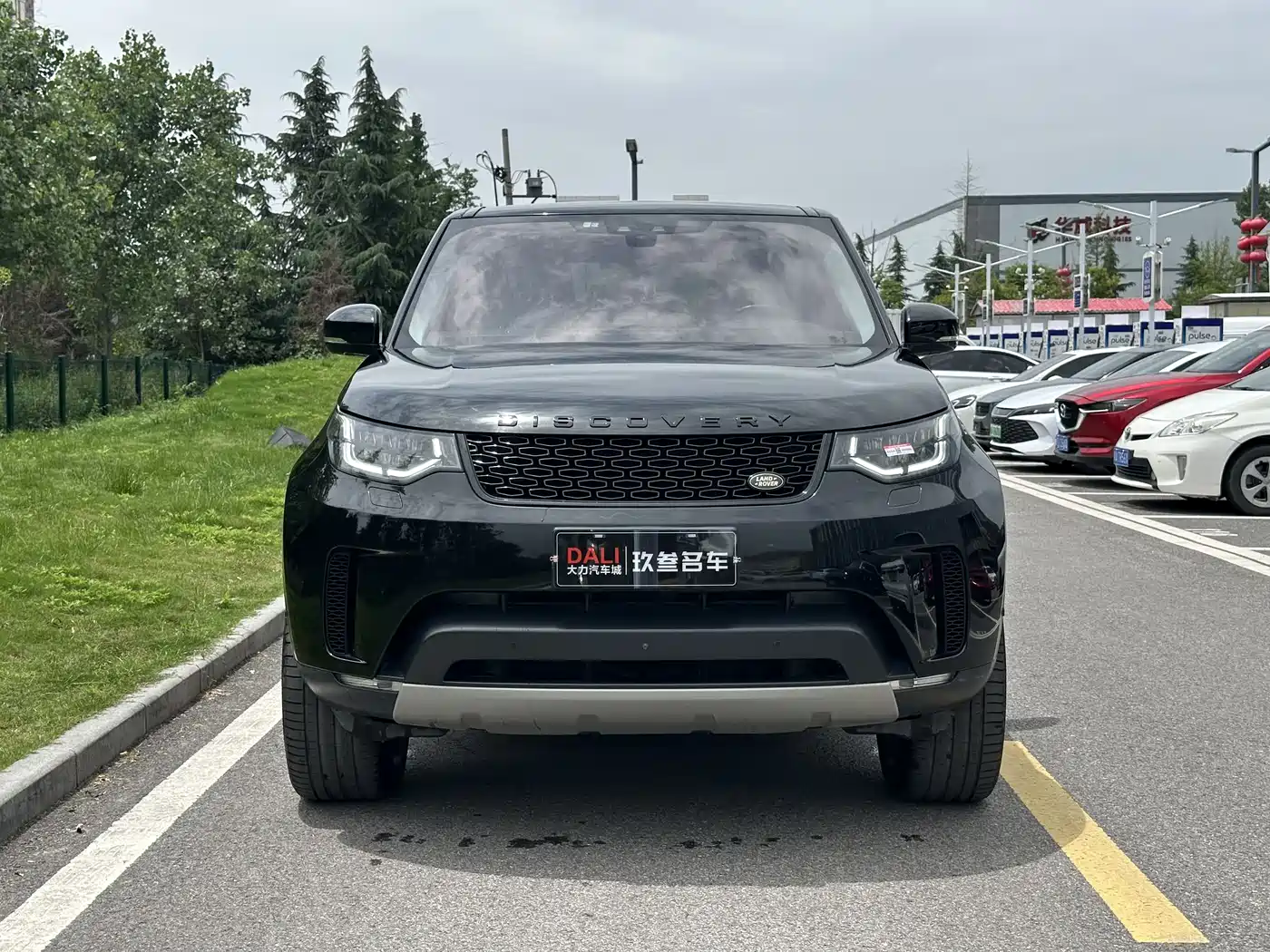Land Rover Discovery 2017 3.0 SC V6 HSE LUXURY фото 2
