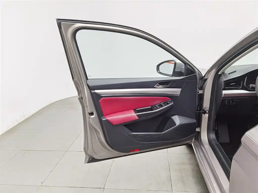 Volkswagen Bora 2019 1.5L Auto Fashion Model фото 8