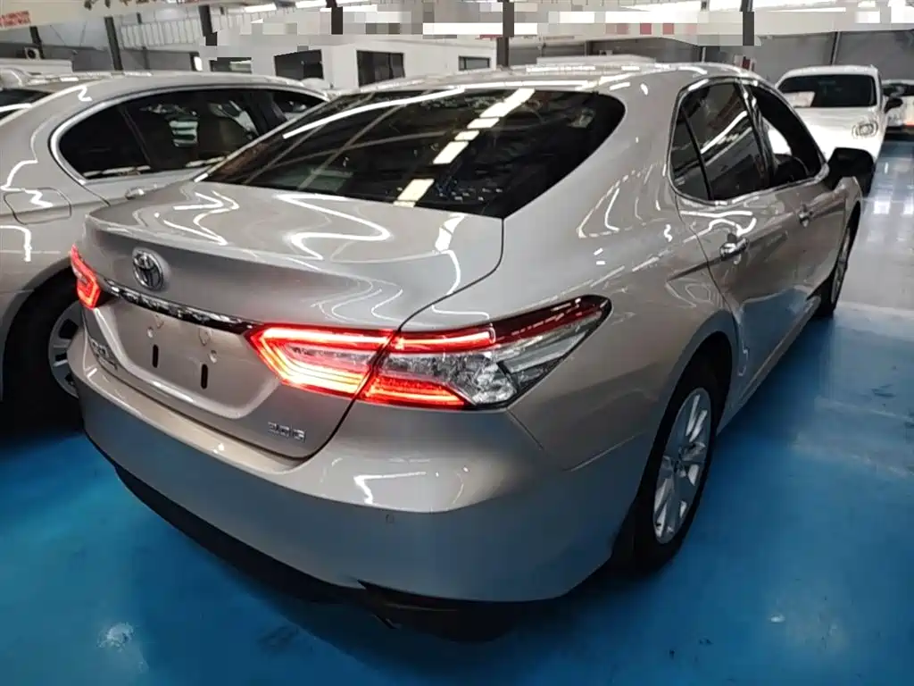 Toyota Camry 2018 2.0G Luxury Edition фото 7
