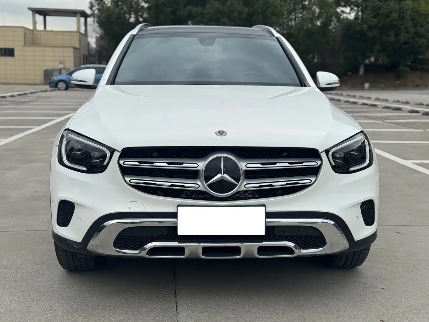 MERCEDES-BENZ GLC