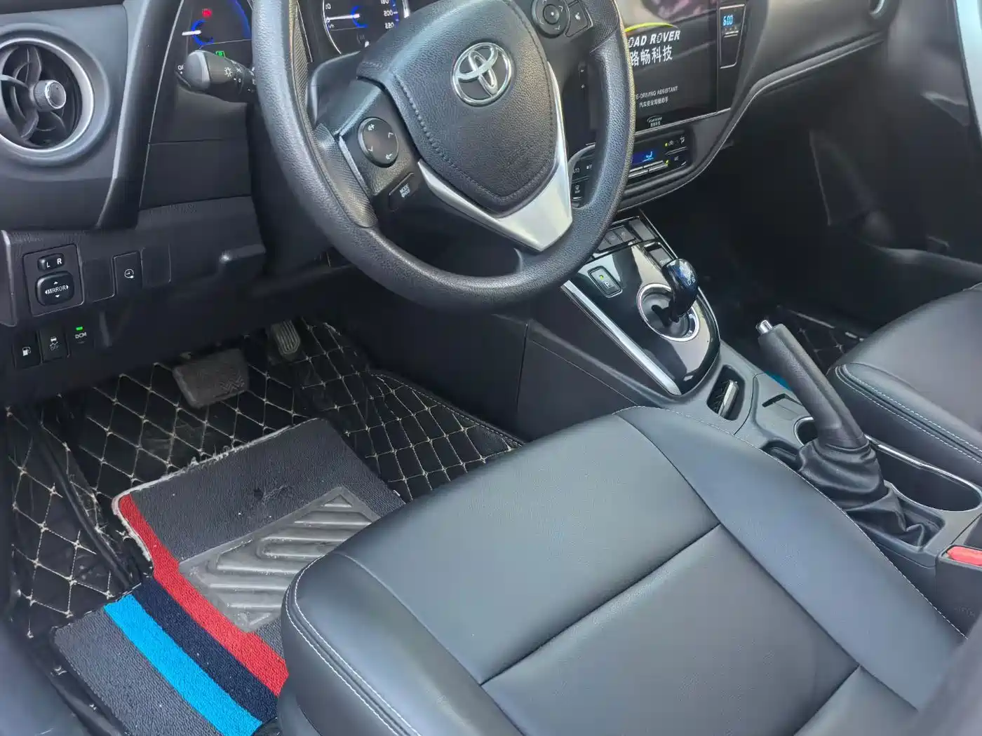 Toyota Corolla Twin Engine E+ 2020 2019 1.8L E-CVT Leading Edition