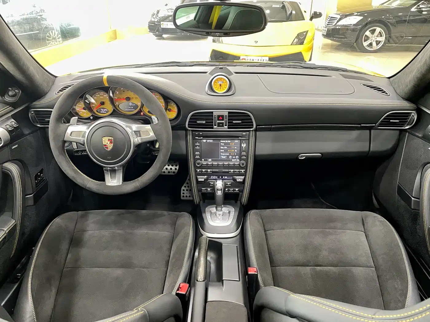 Porsche 911 2010 Carrera 4S 3.8L фото 12