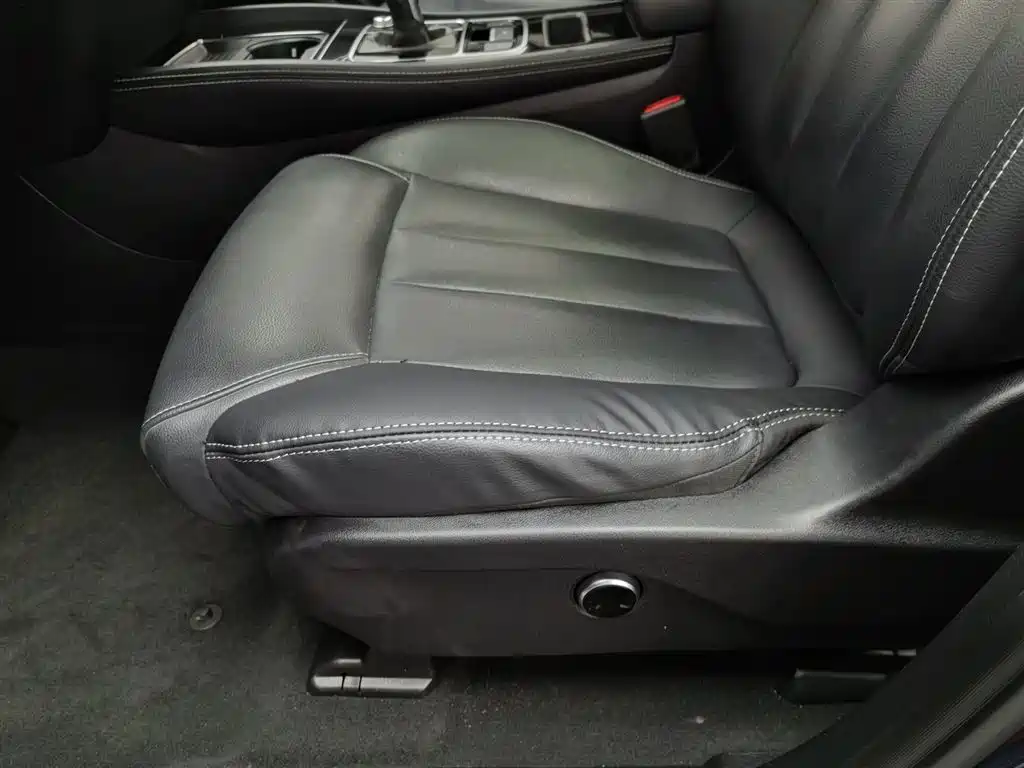 BYD Song MAX 2021 Upgrade 1.5T Automatic Flagship Edition 6-Seater фото 20