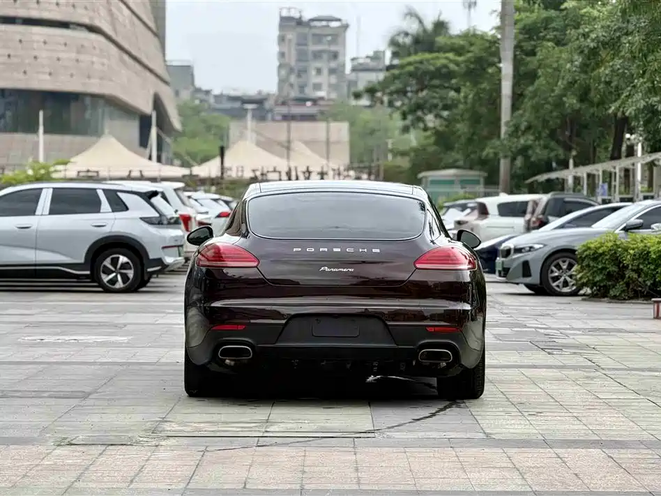 Porsche Panamera 2014 Panamera 3.0T фото 4