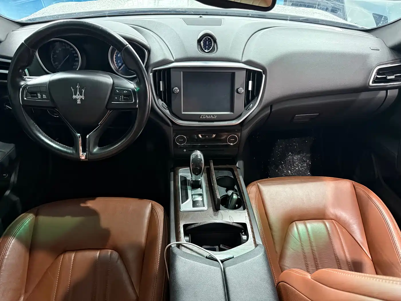Photo 5 - Maserati Ghibli