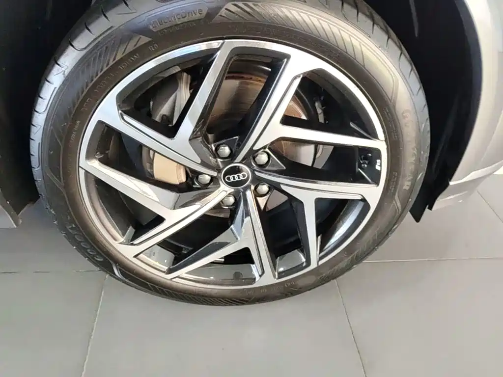 Audi Q6L e-tron 2025 2025 Model Pioneer Edition
