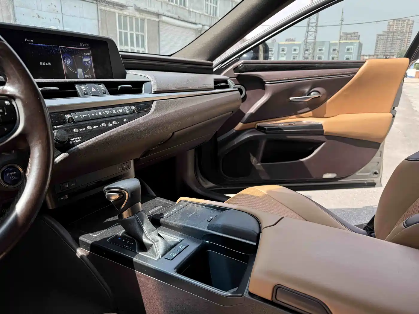 Lexus ES 2018 300h Excellence Edition China V фото 10