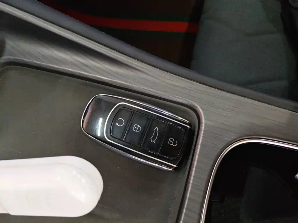 Chery Tiggo 8 PLUS 2026 2025 290TGDI DCT Luxury 5-seater
