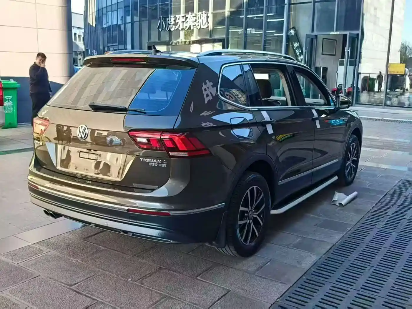 Volkswagen Tiguan L 2017 330TSI Automatic 2WD Luxury Edition фото 6