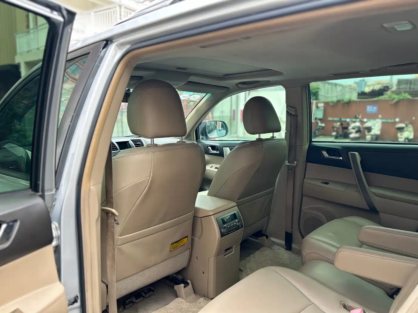 Toyota Highlander 2009 3.5L 4WD 7-seater Luxury Edition фото 14
