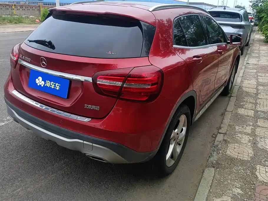 Mercedes-Benz GLA 2019 GLA 200 Dynamic фото 3