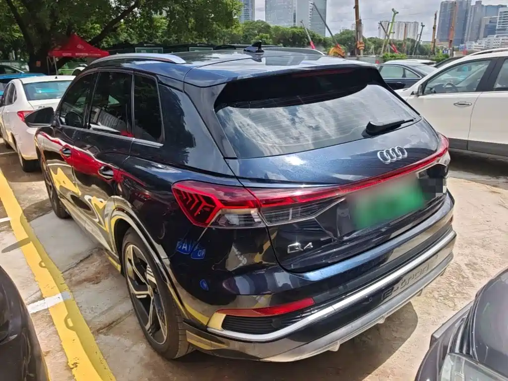 Audi Q4 e-tron 2023 2023 50 e-tron quattro Creation Edition