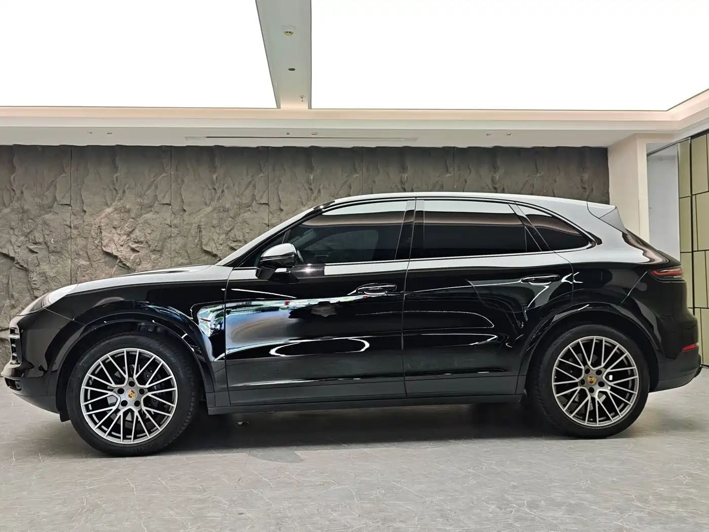 Porsche Cayenne 2022 Cayenne 3.0T Platinum Edition фото 3