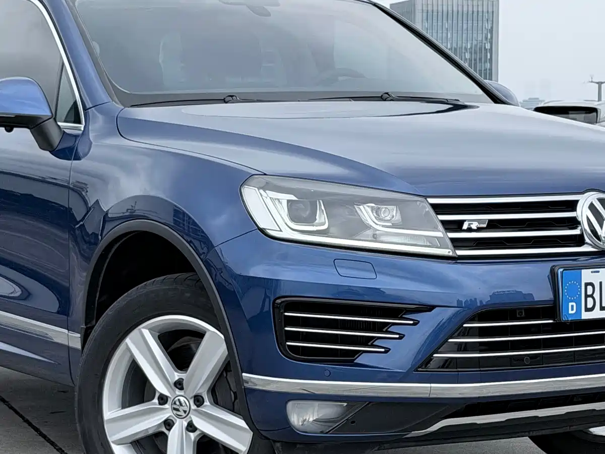 Volkswagen Touareg 2018 3.0TSI Glory Collector's Edition фото 3
