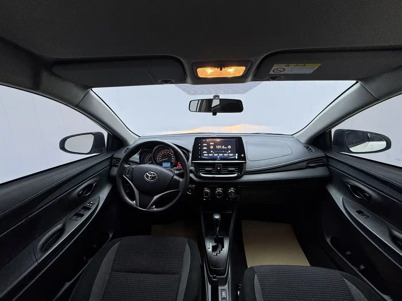 Toyota Vios 2022 1.5L 20th Anniversary Edition фото 10