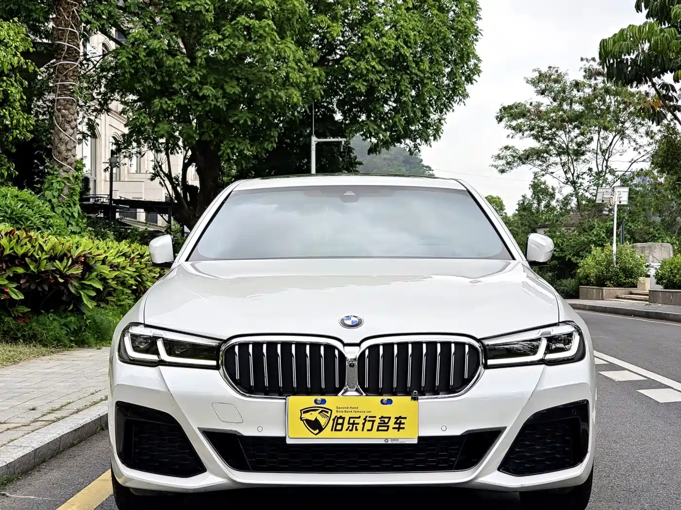 BMW 5 Series 2023 530Li Premium M Sport Package фото 2