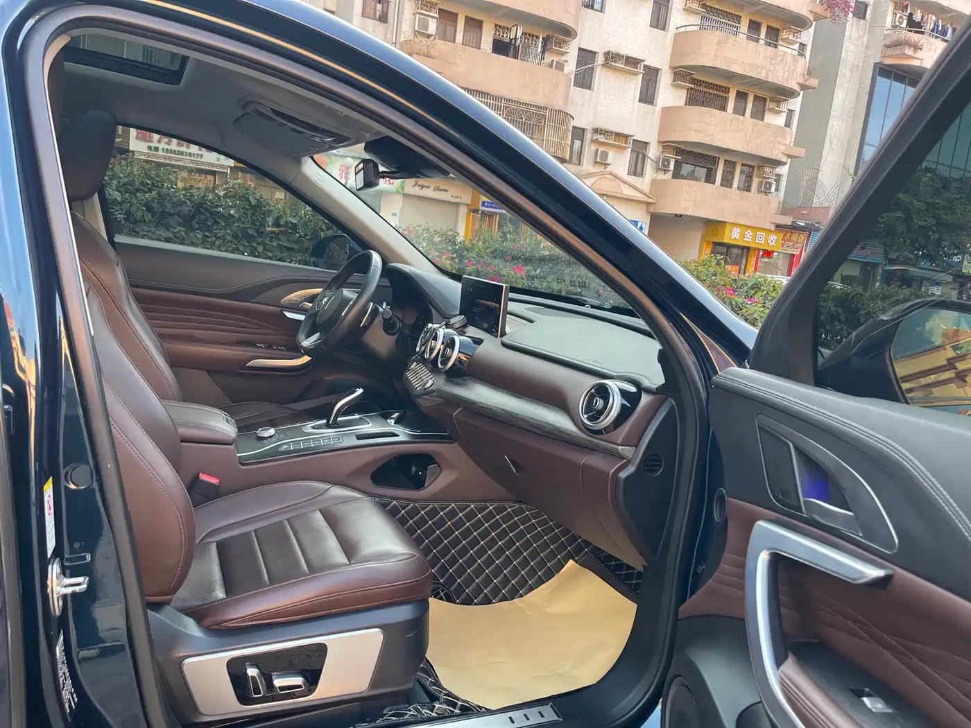 WEI PAI WEI BRAND VV7