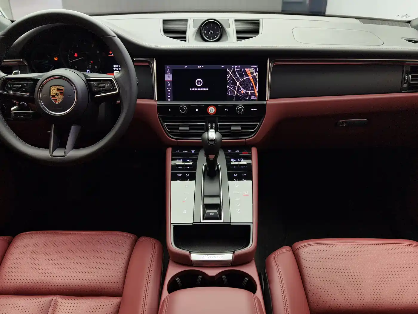 Porsche Macan 2023 Macan 2.0T фото 10