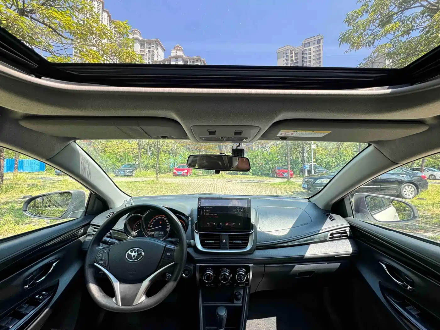 Toyota YARiS L Zhi Xuan 2022 Zhi Xuan X 1.5L CVT Premium Edition фото 16