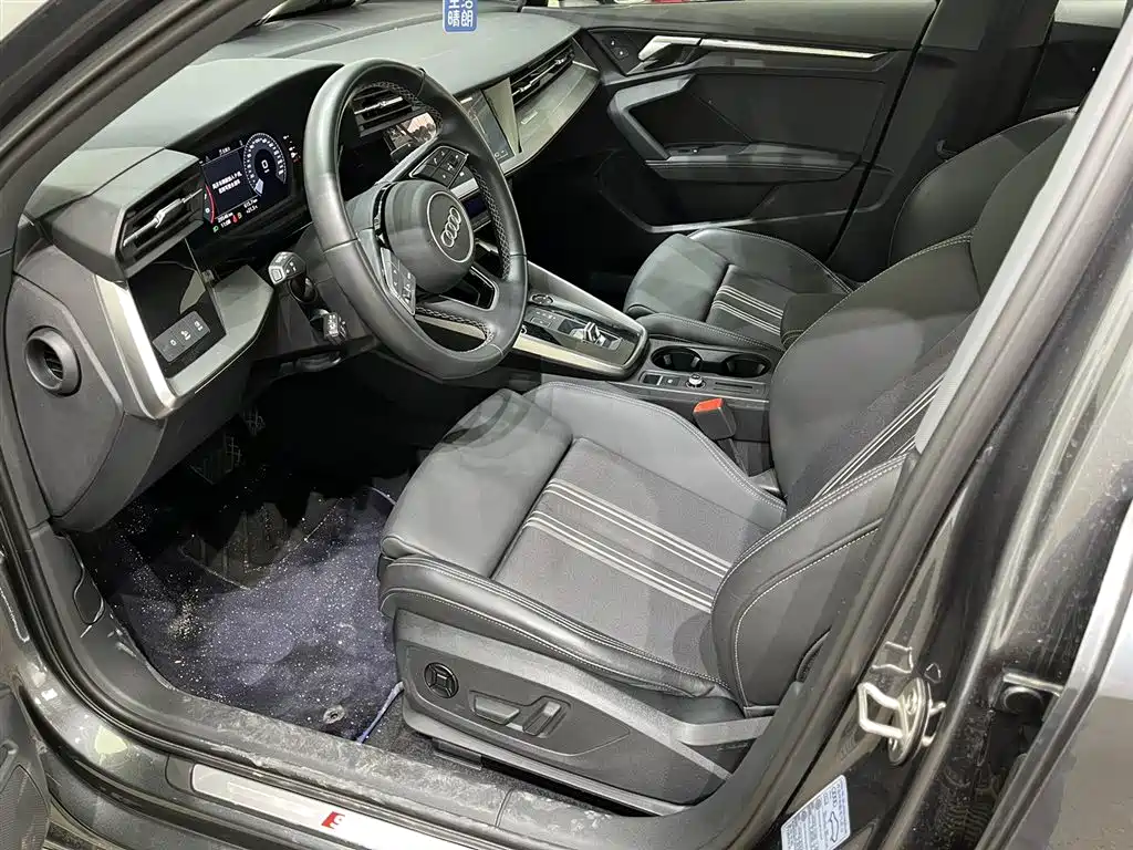Audi A3 2024 Model Sportback 35 TFSI Fashion Sport фото 13