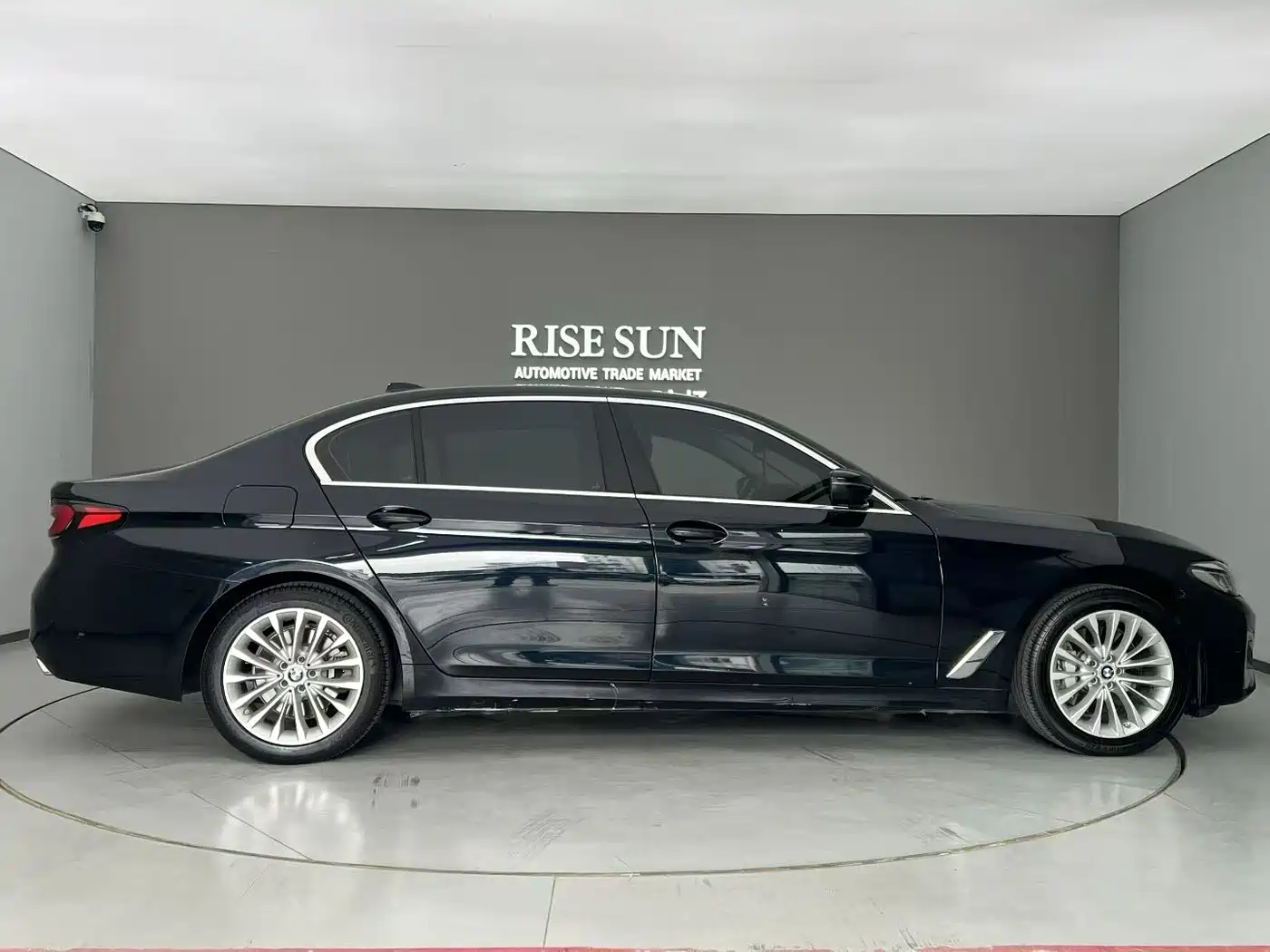 BMW 5 SERIES NEW ENERGY