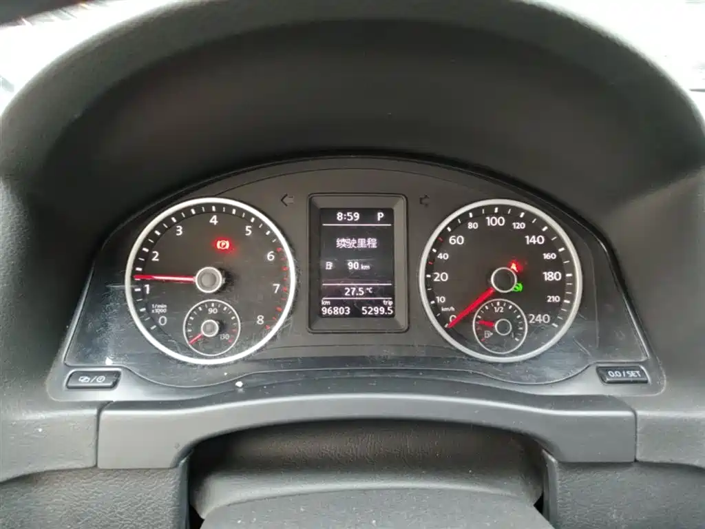 Volkswagen Tiguan 2015 1.8TSI Automatic 2WD Trendline фото 12