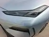 Фото 4 - Geely Galaxy Galaxy E8