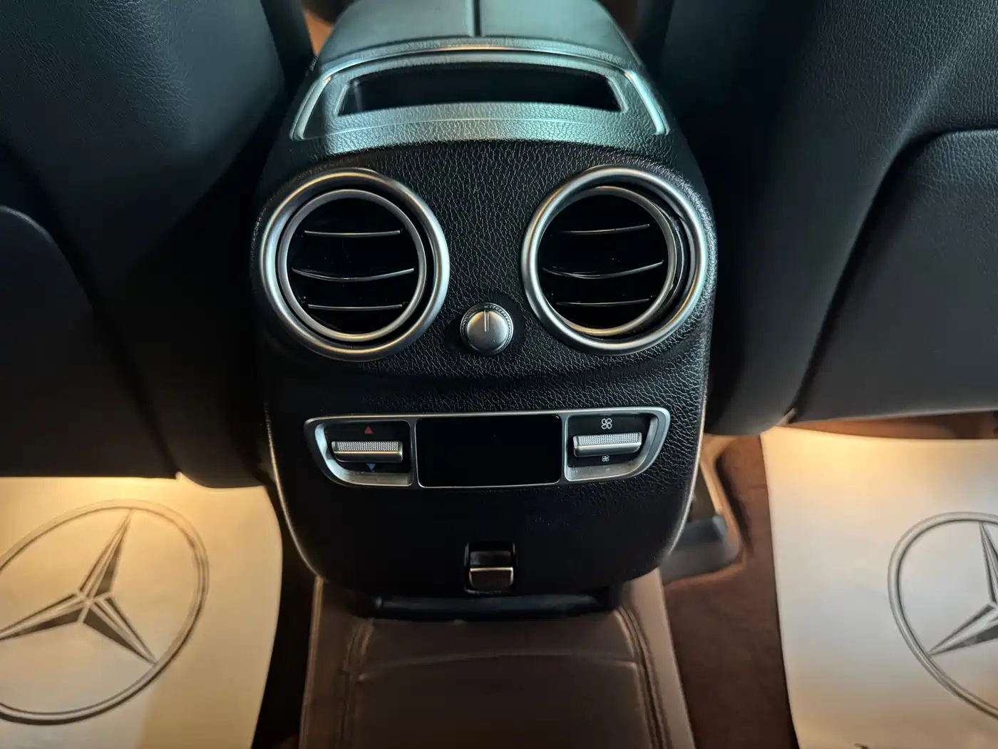 Mercedes-Benz GLC 2022 Facelift GLC 300 L 4MATIC Dynamic Collector's Edition фото 19