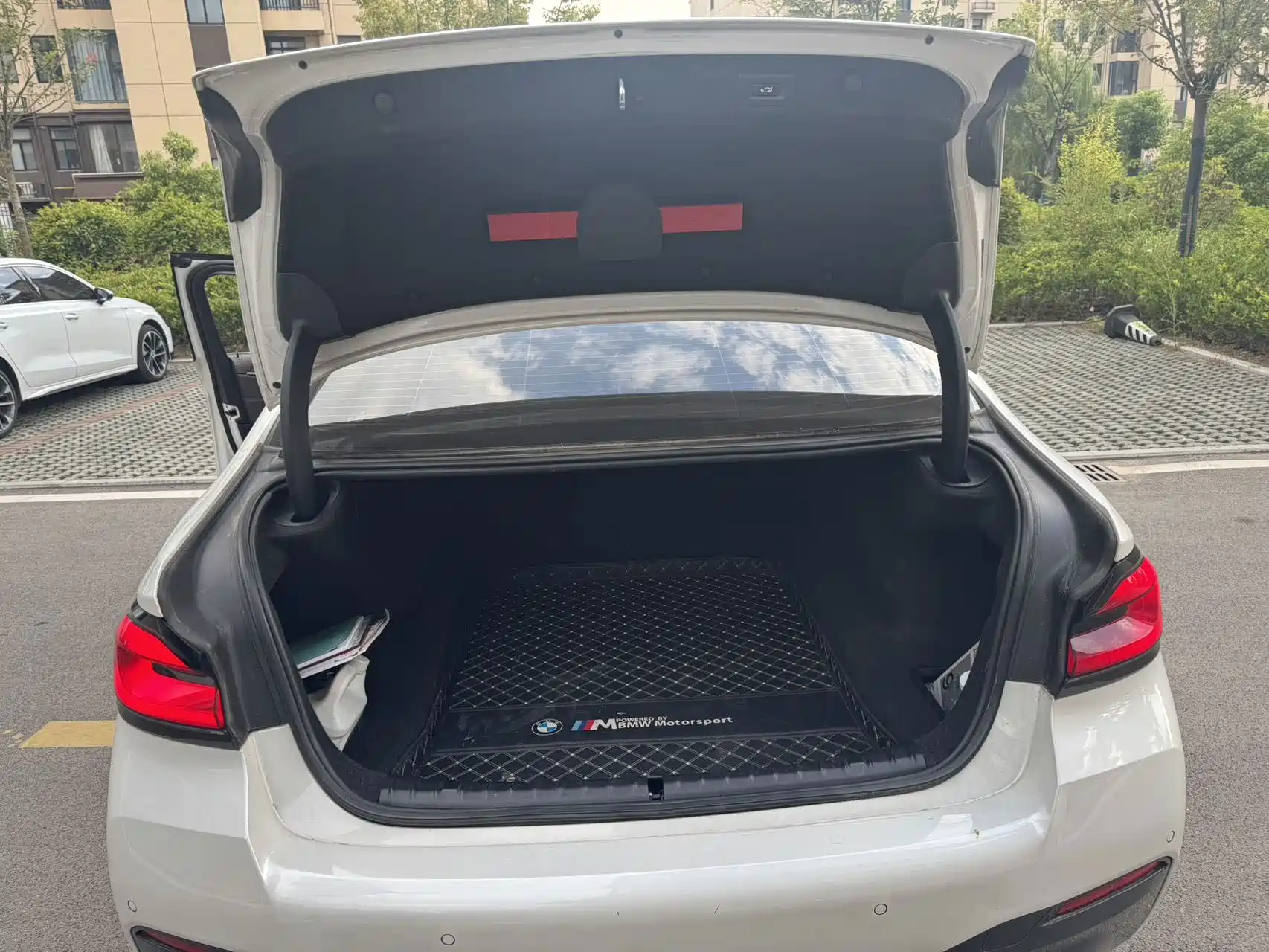 Фото 8 - BMW 5 Series