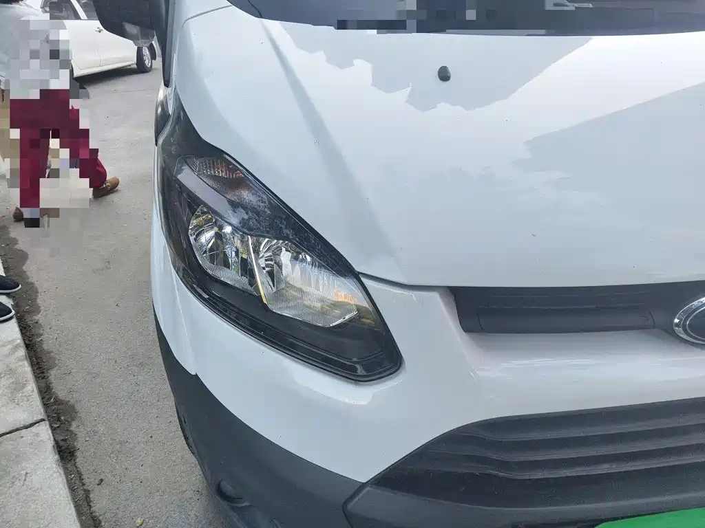 Ford Transit 2019 2017 2.0T Diesel Multi-Purpose Commercial Vehicle Short Wheelbase Low Roof China IV