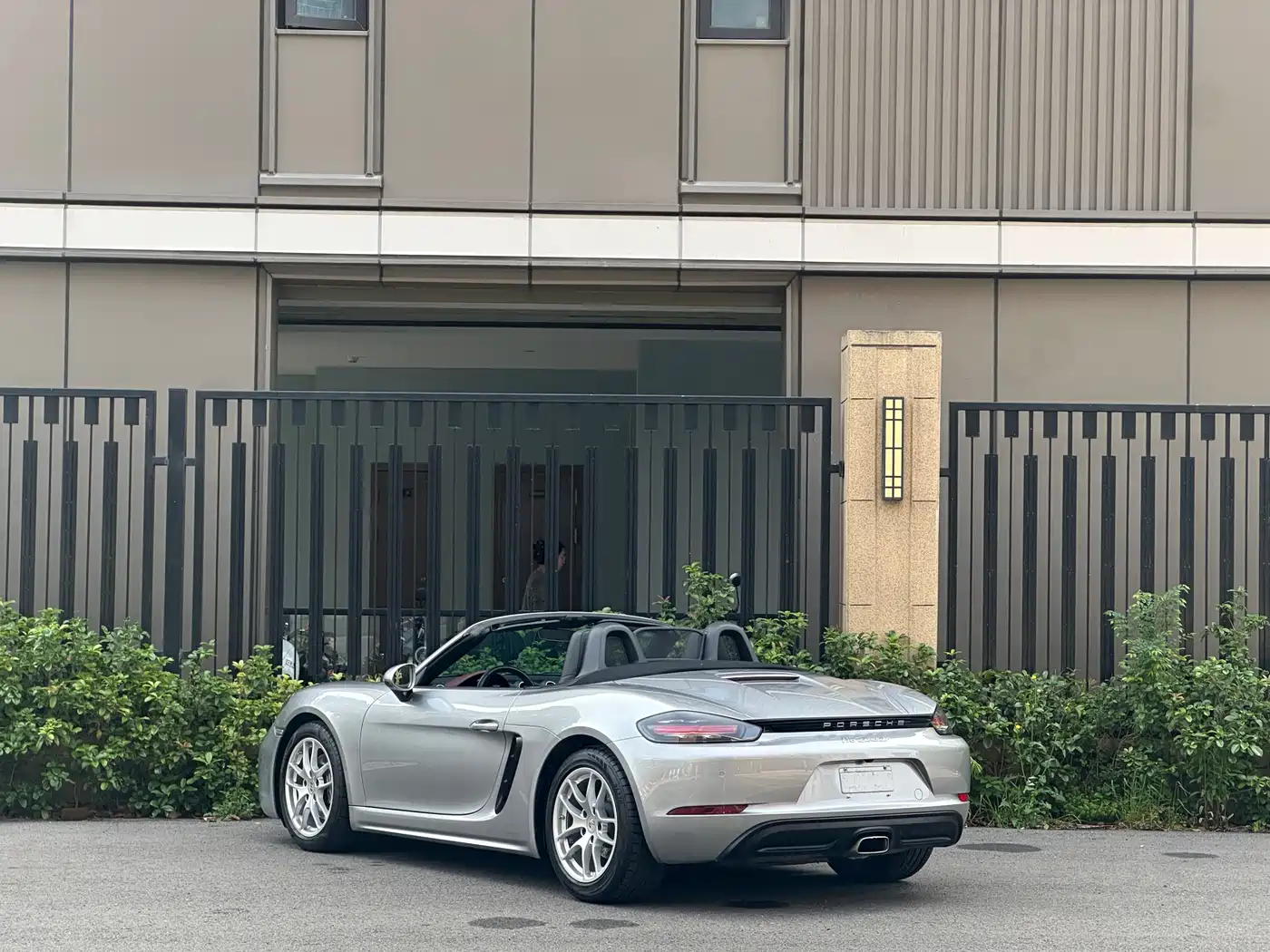 Porsche 718 2016 Boxster 2.0T фото 6