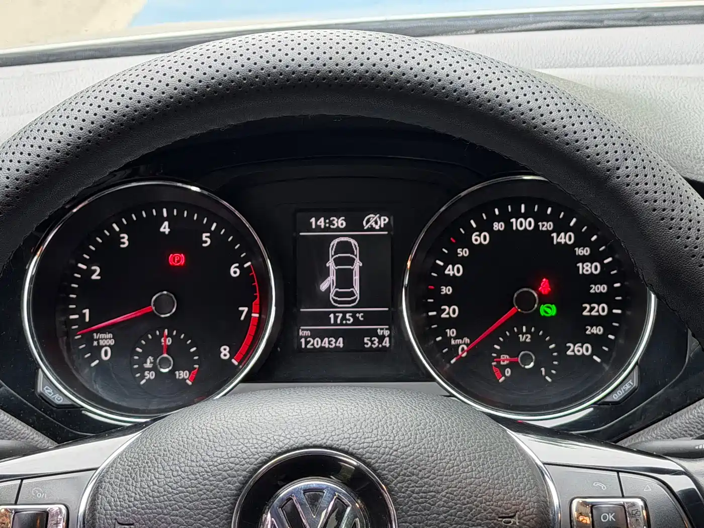 Volkswagen Sagitar 2018 280TSI DSG Spark Edition фото 15