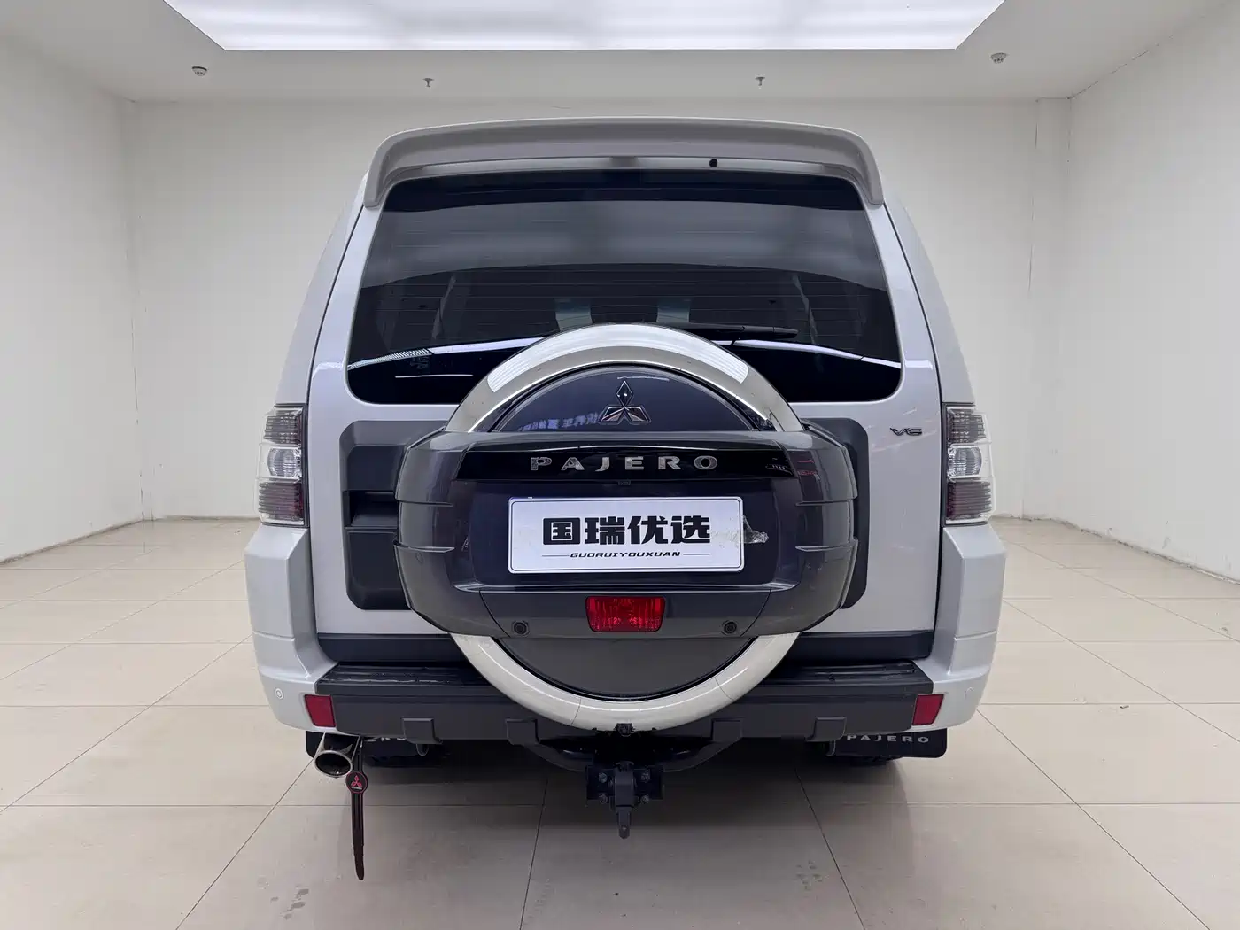 Mitsubishi Pajero (Import) 2018 3.0L Automatic Comfort Version фото 5