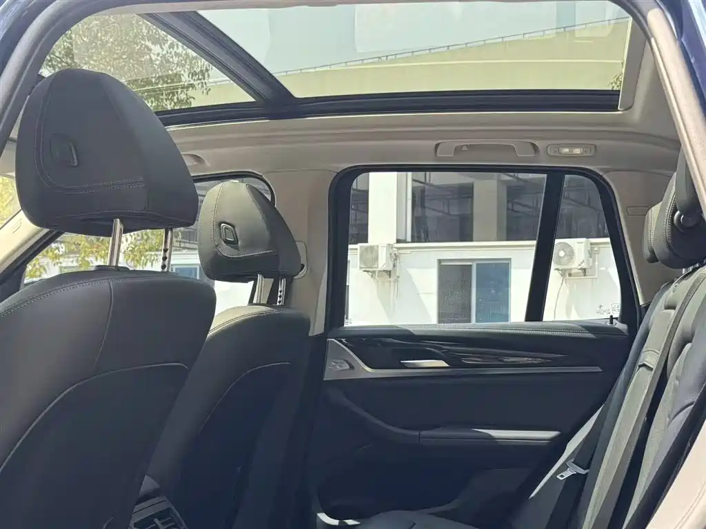 BMW X3 2018 xDrive25i Luxury Package China VI фото 16