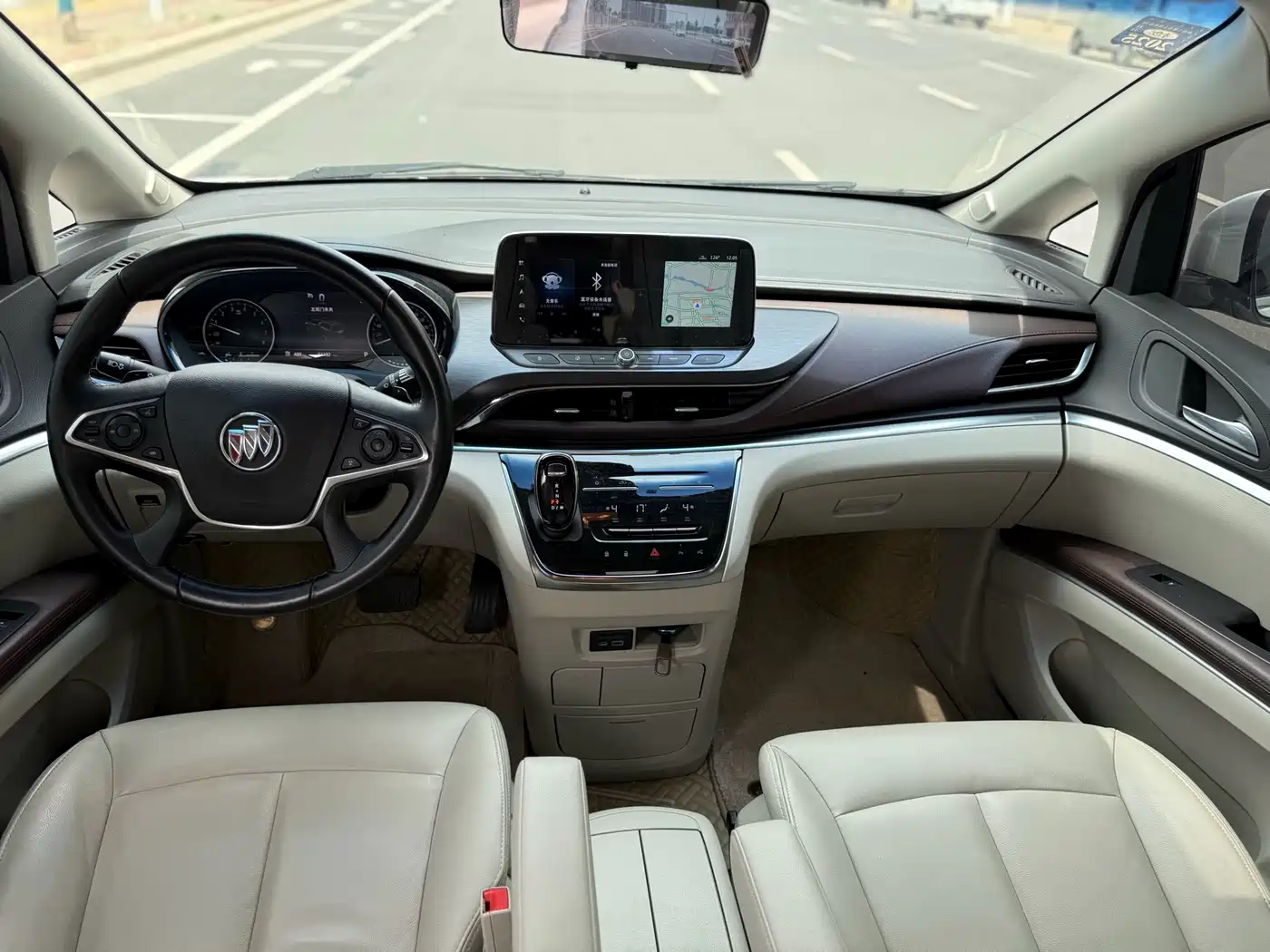 Buick GL8 2021 Land Business Class 652T Premium фото 10