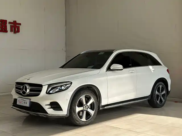 MERCEDES-BENZ GLC