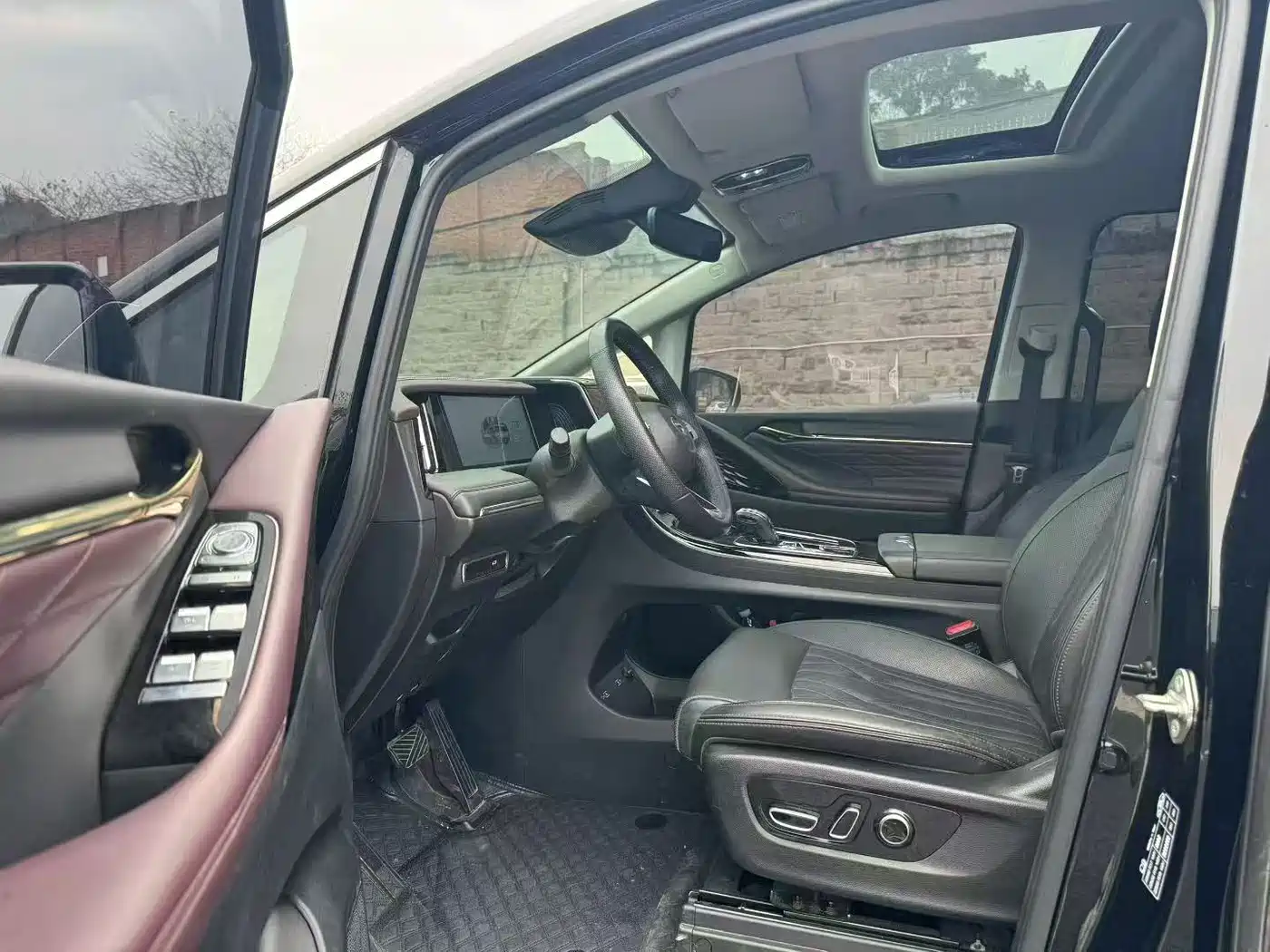 GAC Trumpchi Trumpchi M8 2023 Master Series 390T Ultimate Edition фото 4