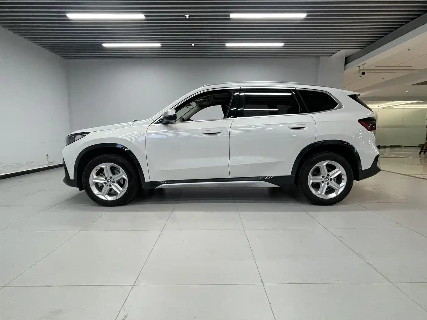 BMW X1 2023 sDrive20Li X Design Package фото 4