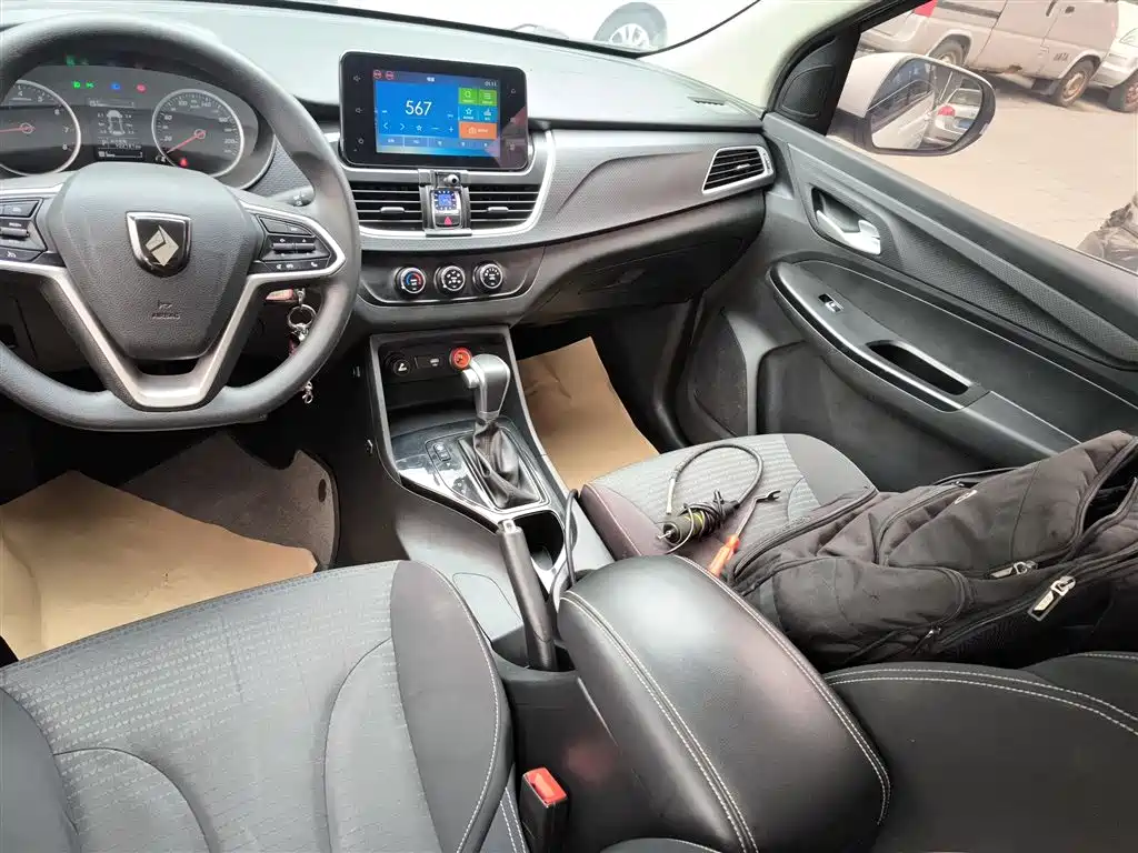 Baojun 730 2019 2019 1.5T CVT Fashion 7-Seater China V
