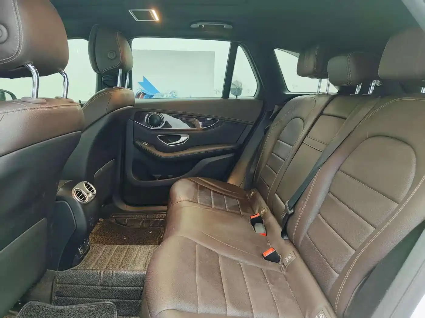 Mercedes-Benz GLC 2019 Facelift GLC 300 L 4MATIC Dynamic фото 10