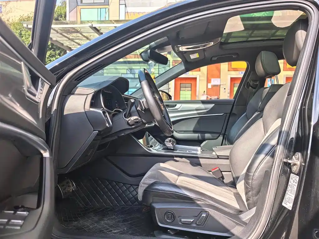 Audi A6L 2023 40 TFSI Luxury Dynamic фото 7