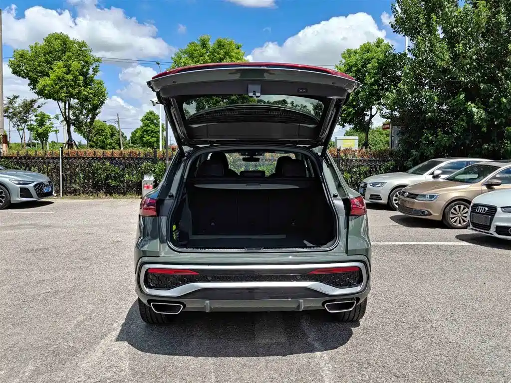 Audi Q5L 2026 2026 Luxury Sport 150kW