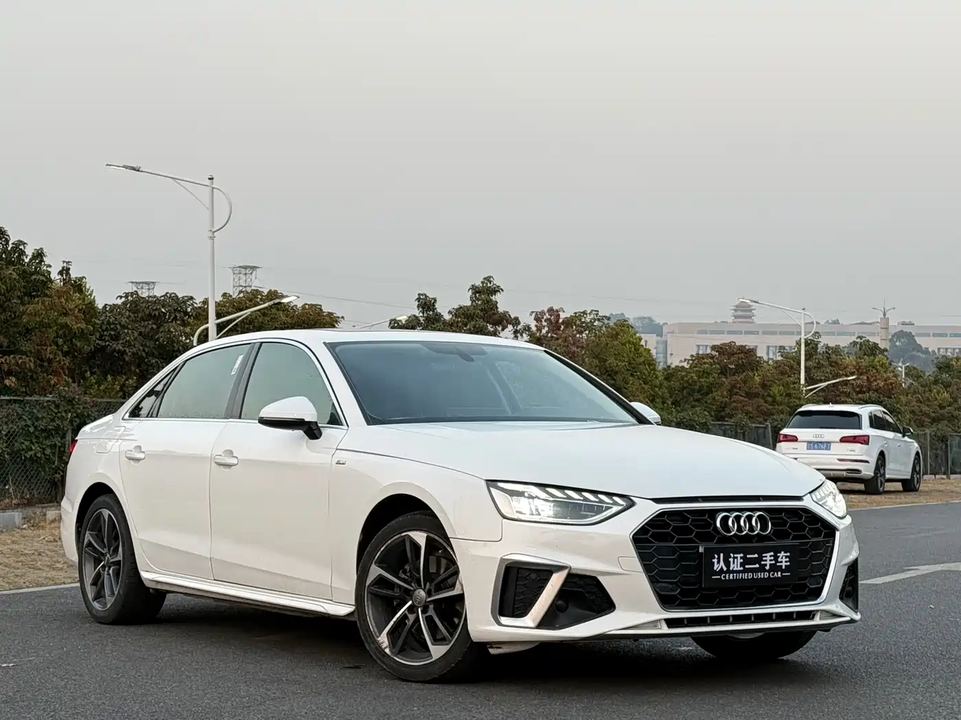 Audi A4L 2020 40 TFSI Fashion Dynamic Edition фото 3