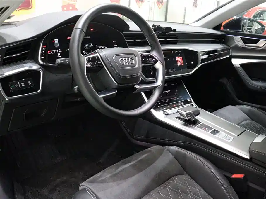 Audi A7L 2024 45 TFSI quattro Premium Luxury фото 7