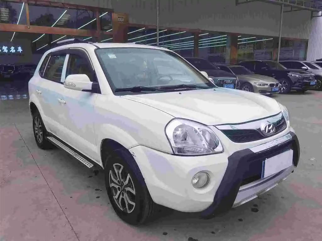 Hyundai Tucson 2009 2.0L Automatic 2WD Sunroof фото 2