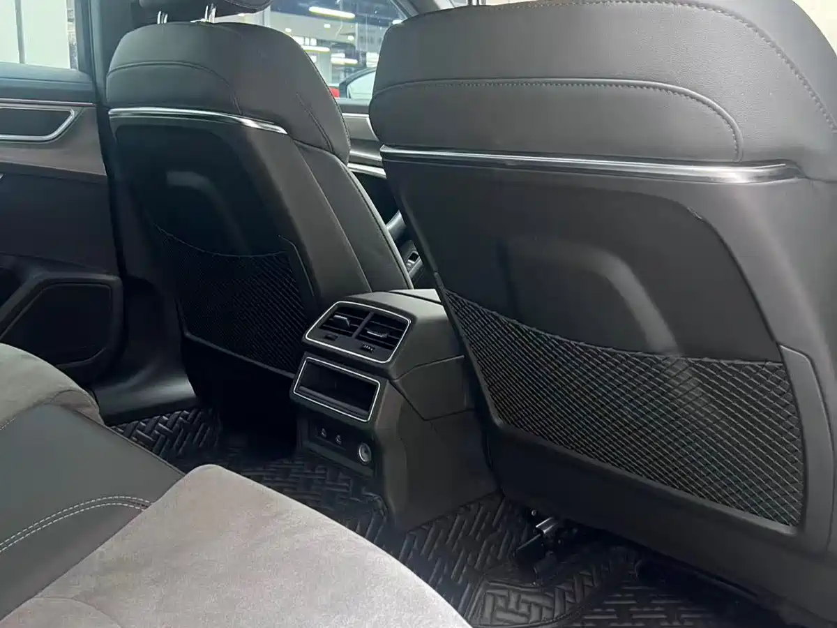 Audi A6L 2022 40 TFSI Luxury Dynamic фото 12